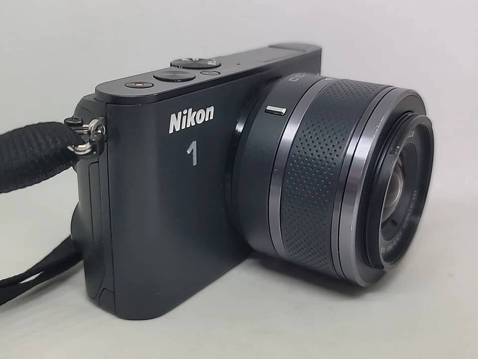 Nikon 1 J3 Digital Cameras White New w/ 10-30mm Kit