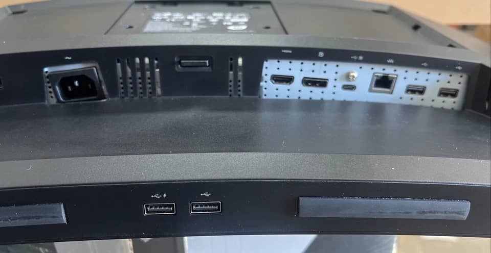 HP E34m G4 Monitors