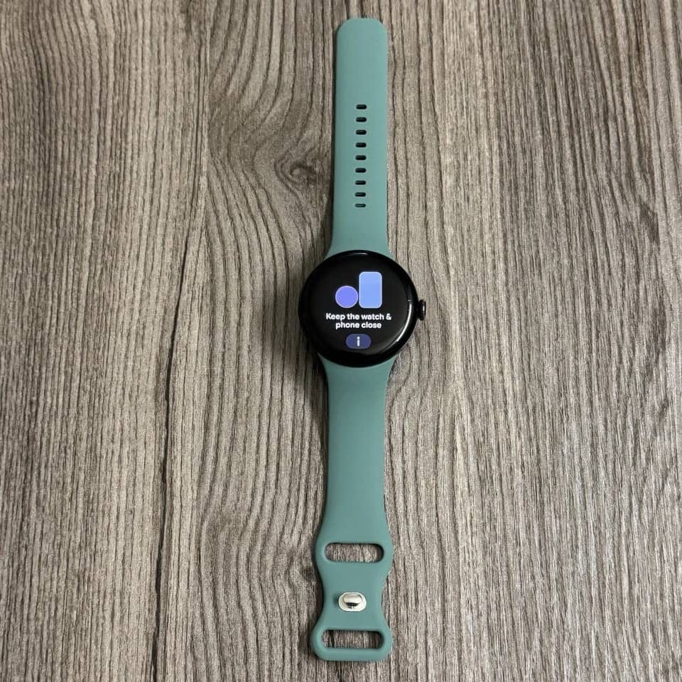 Google Pixel Watch 2 Smartwatches