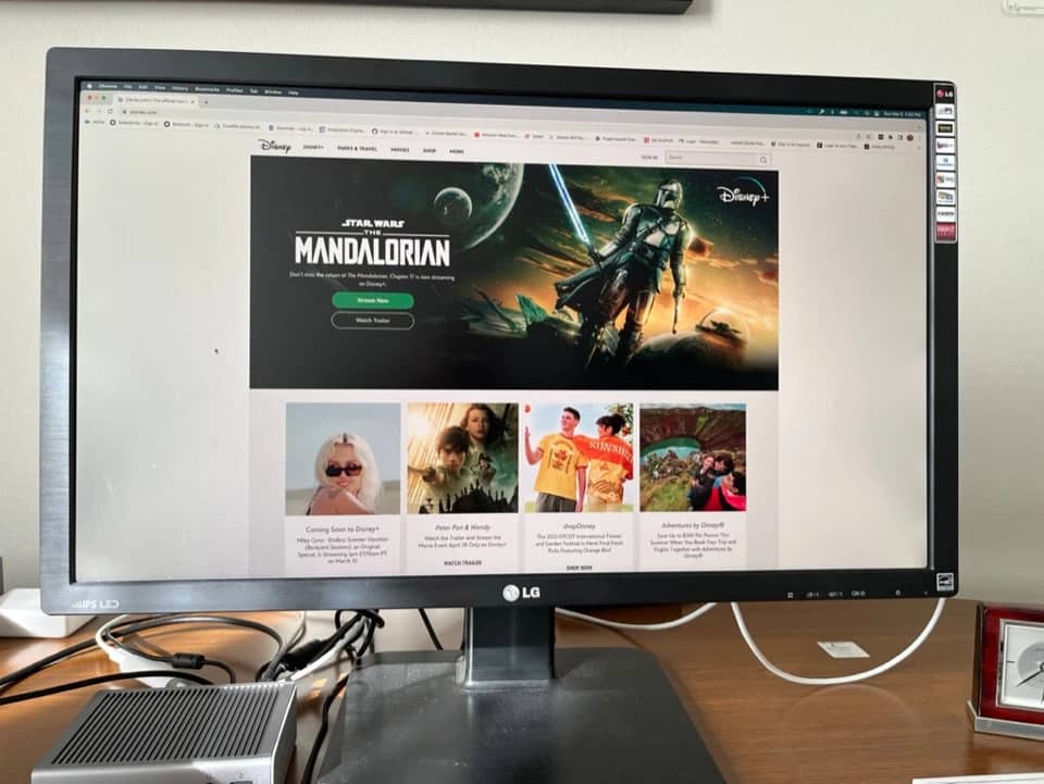 LG 27m Monitors
