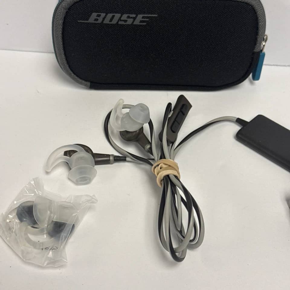 Bose QuietComfort 20 Headphones & Earbuds 