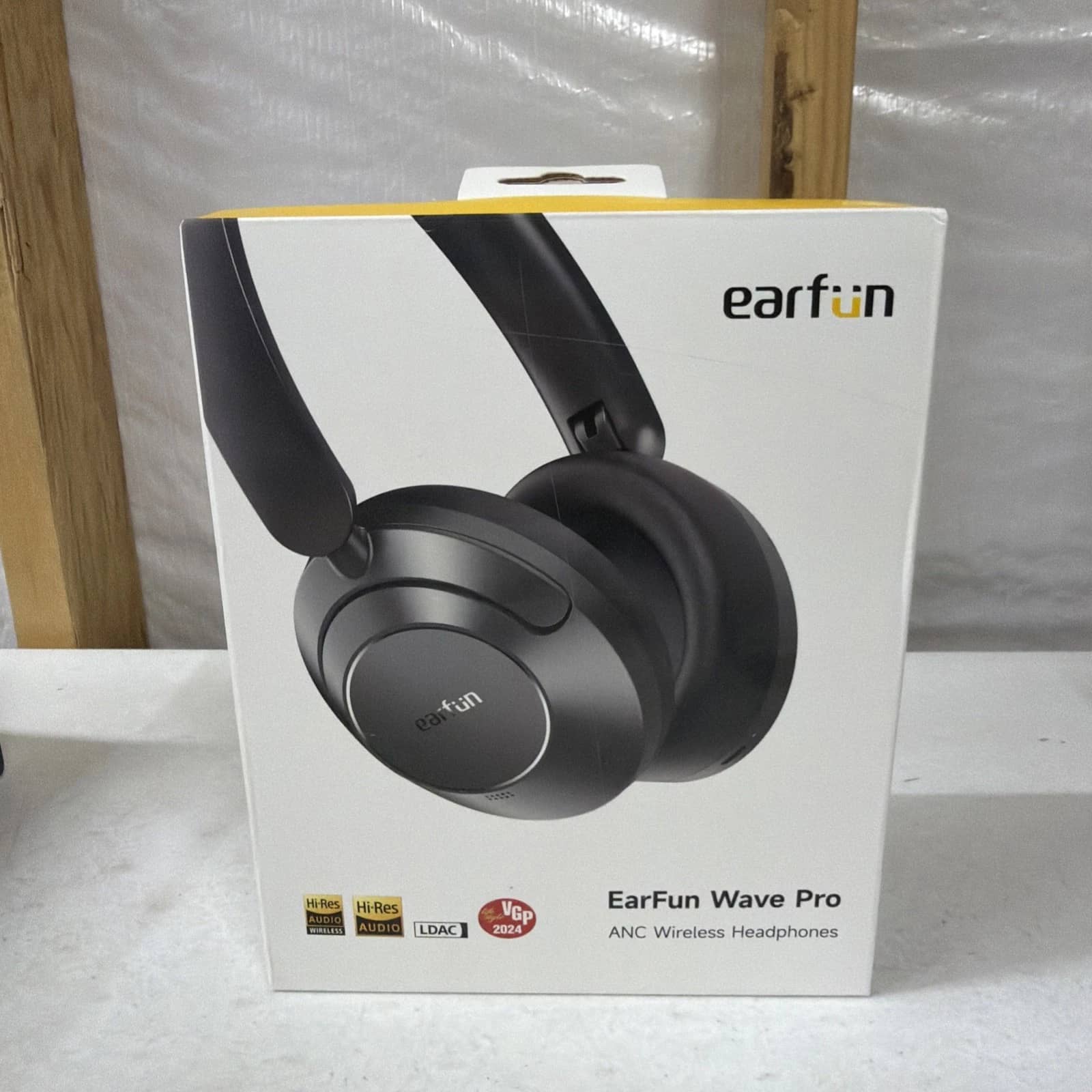 EarFun Wave Pro Headphones & Earbuds Black New