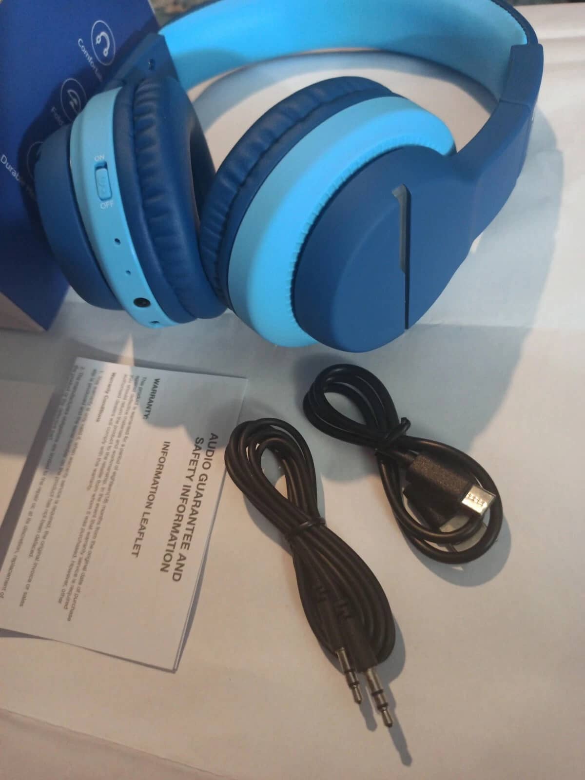 iClever BTH12-Blue Headphones & Earbuds New