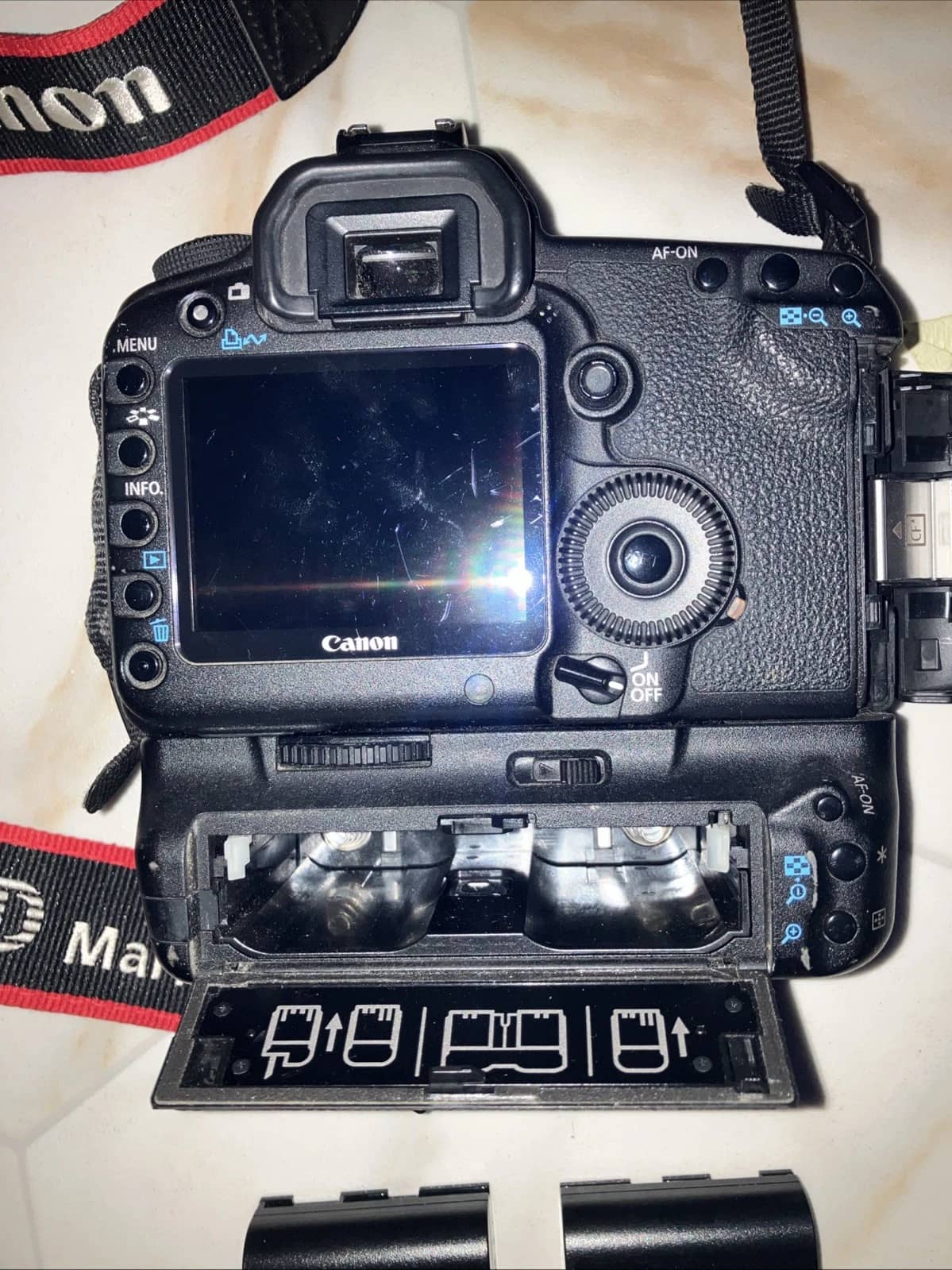 Canon 5D Mark II Digital Cameras Black Used - Good