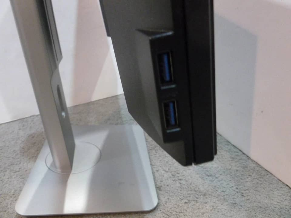 Dell P2217H Monitors