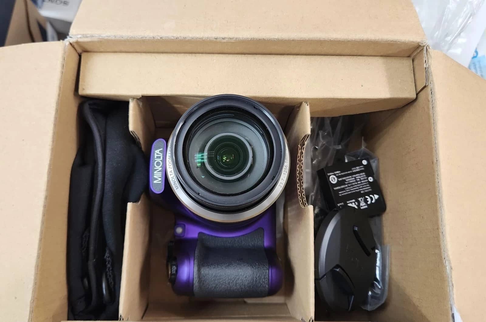 Minolta MN53Z FHD Digital Cameras Purple Open-Box Excellent Body Only