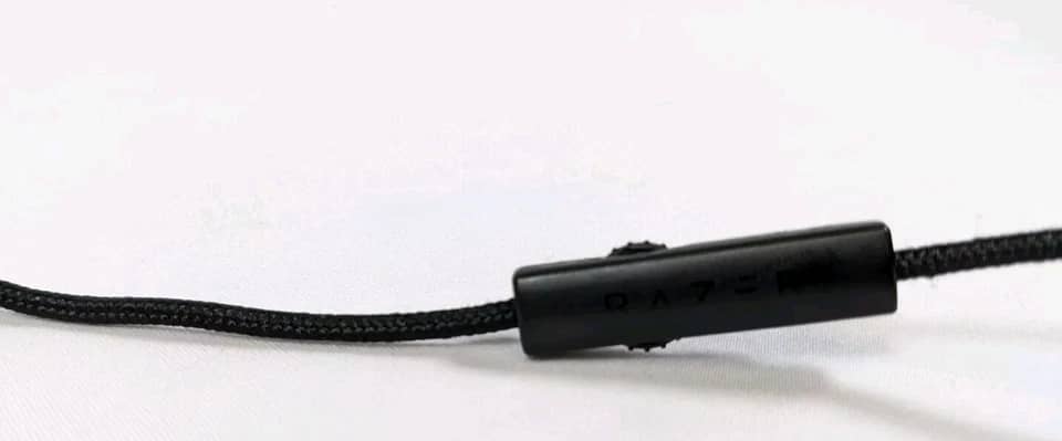 Razer Kraken Pro V2 Headphones & Earbuds 