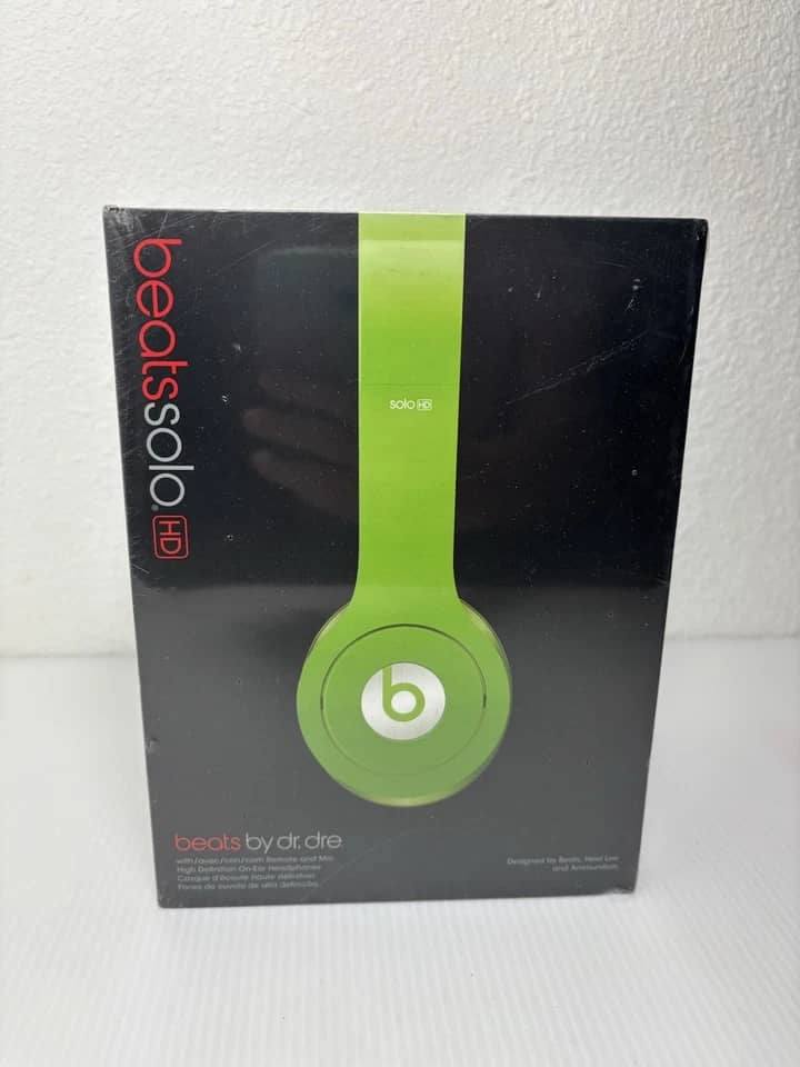Beats Solo Wireless Headphones & Earbuds 