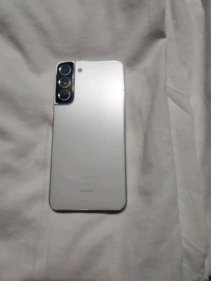 Samsung Galaxy S22+ Cell Phones