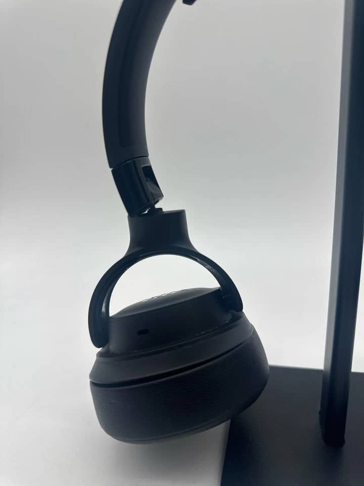 JBL JBLLIVE770NCBLKAM Headphones & Earbuds 