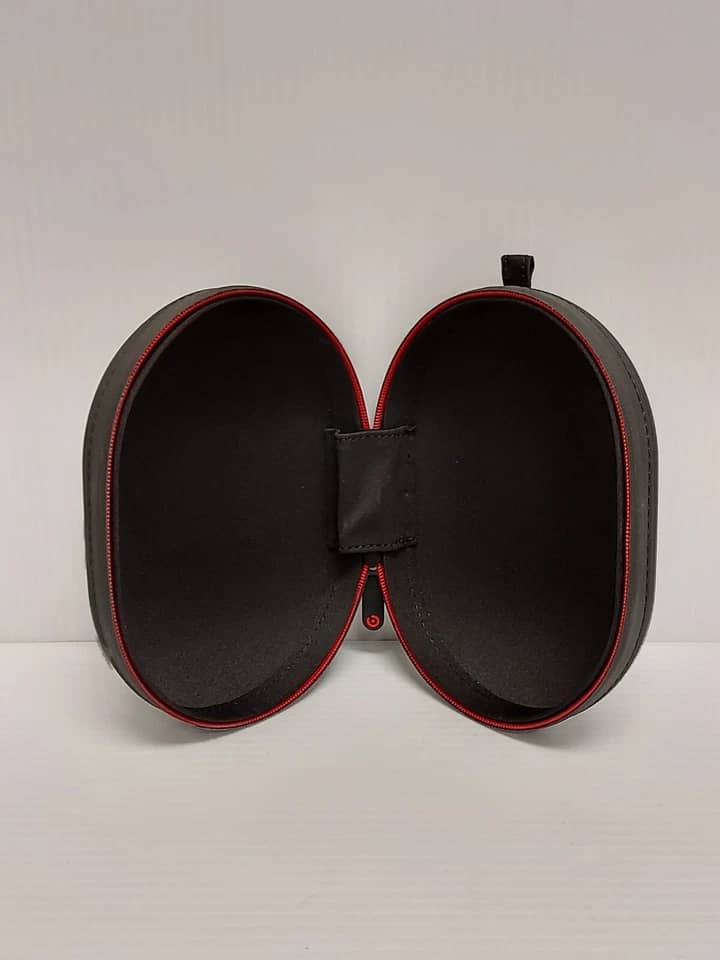 Apple Studio 3 Wireless Headphones & Earbuds 
