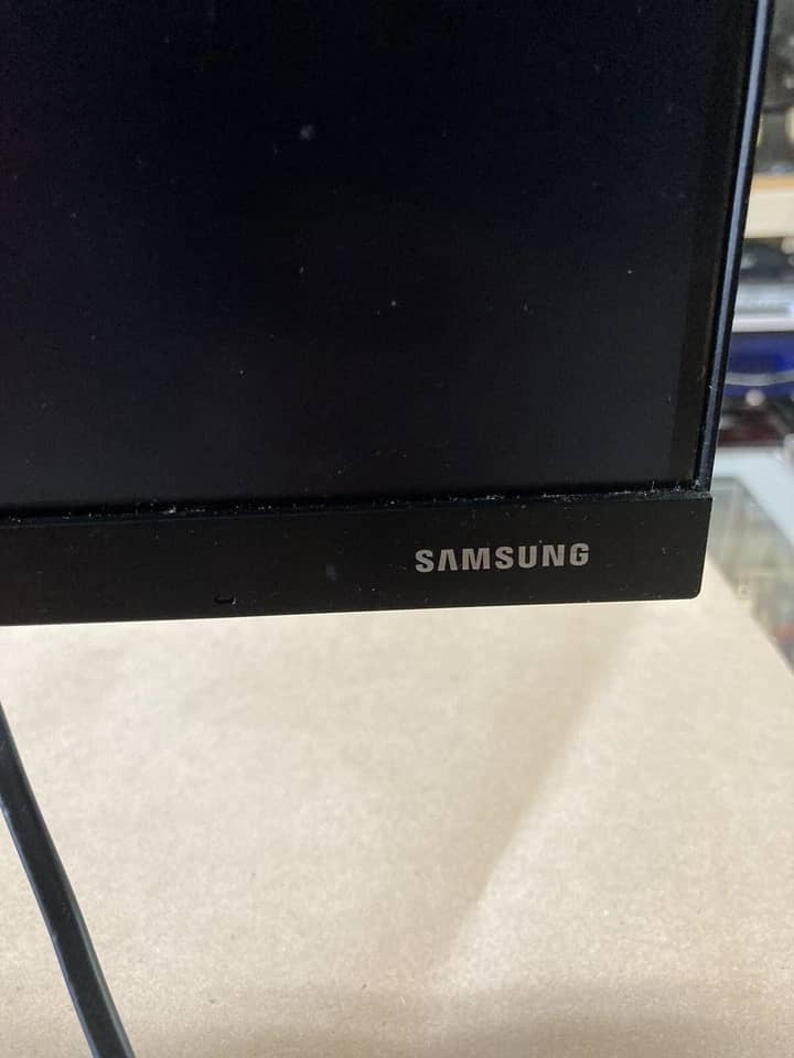 Samsung LF24T352FH Monitors