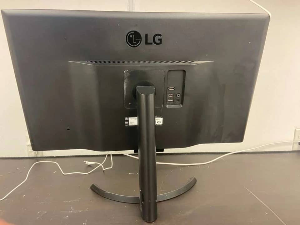 LG 32UD59 Monitors