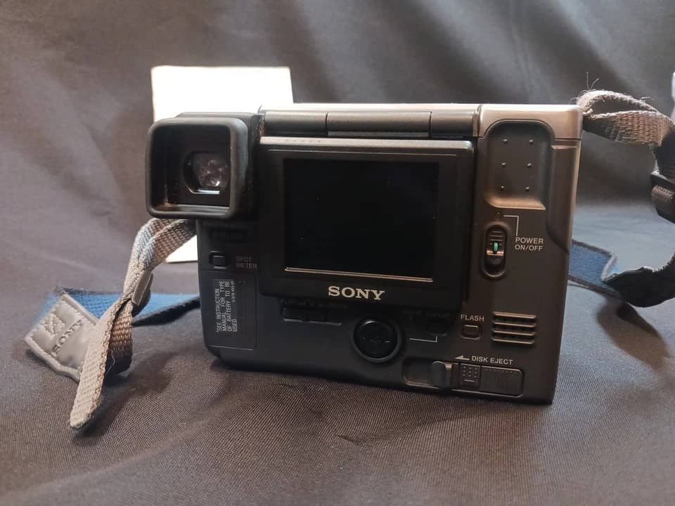 Sony Mavica MVC-FD91 Digital Cameras Black New Body Only