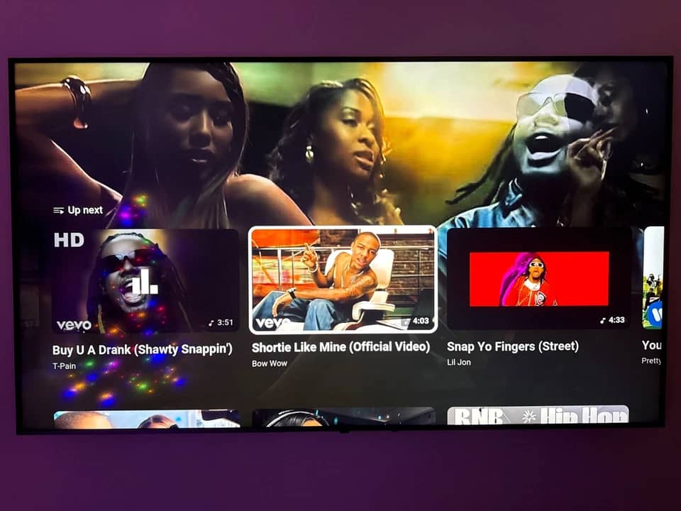 LG 43UR640S TVs