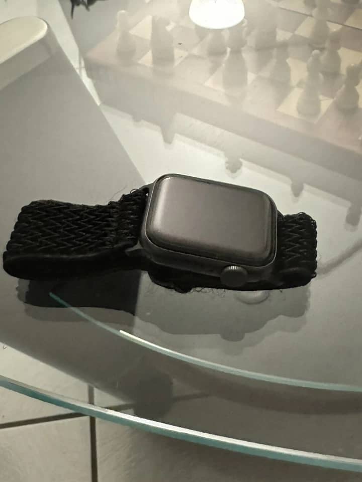 Apple Apple Watch SE (2nd Gen) Smartwatches