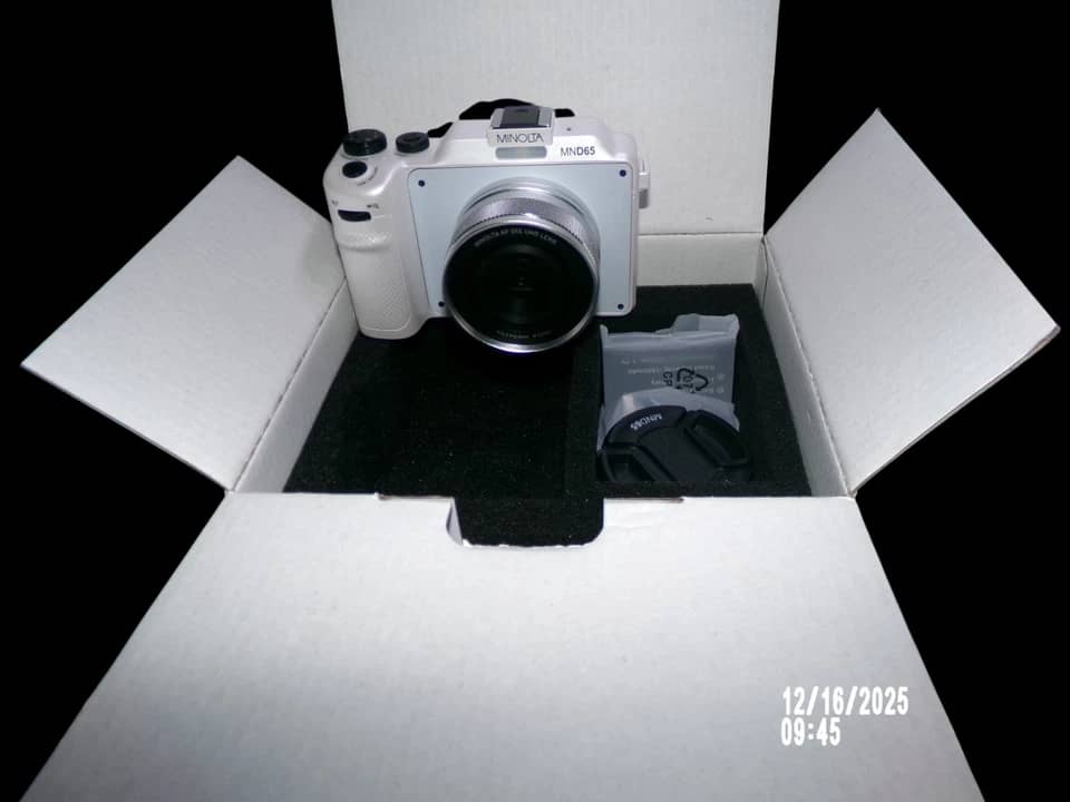 Minolta MND65 Digital Cameras Gray New Body Only