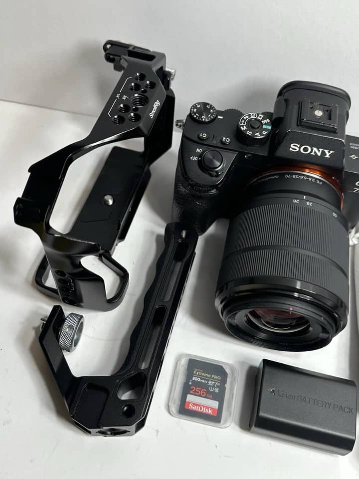 Sony Alpha 7R III Digital Cameras Black New Body Only