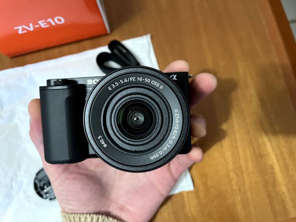 Zoom ZV-E10 Digital Cameras