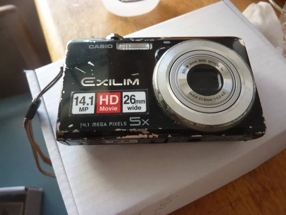 Casio Exilim EX-ZS10 Digital Cameras