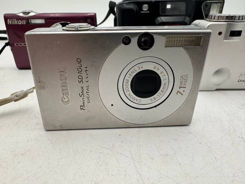 Nikon COOLPIX S220 Digital Cameras Purple New Body Only