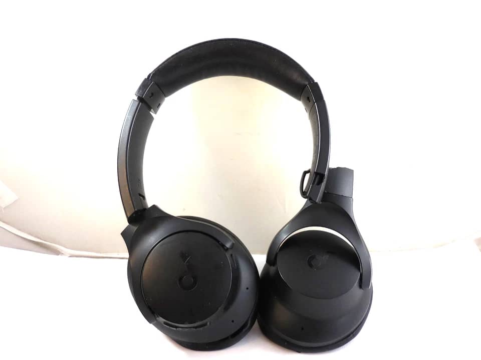 Soundcore Life Q20 Headphones & Earbuds 