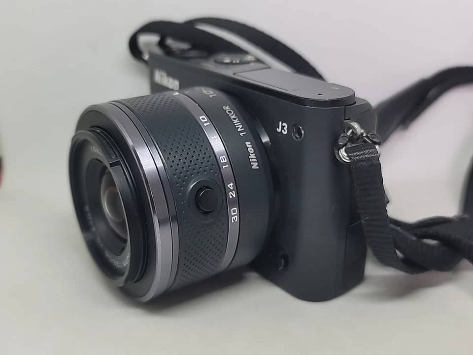 Nikon 1 J3 Digital Cameras White New w/ 10-30mm Kit