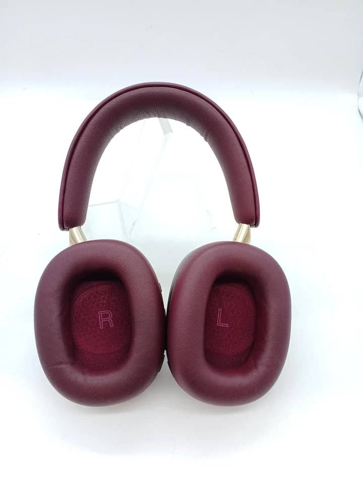 Bowers & Wilkins PX8 Headphones & Earbuds 