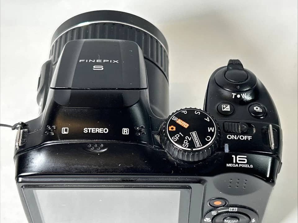 Fujifilm FinePix S6800 Digital Cameras Black New Body Only