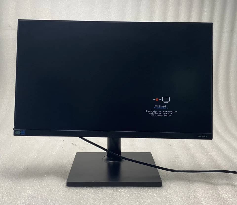 Samsung F24T450FZ Monitors