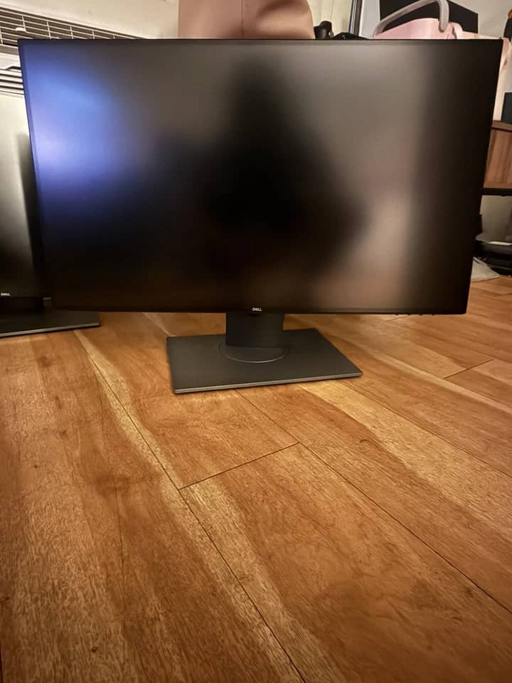 Dell U2717D Monitors