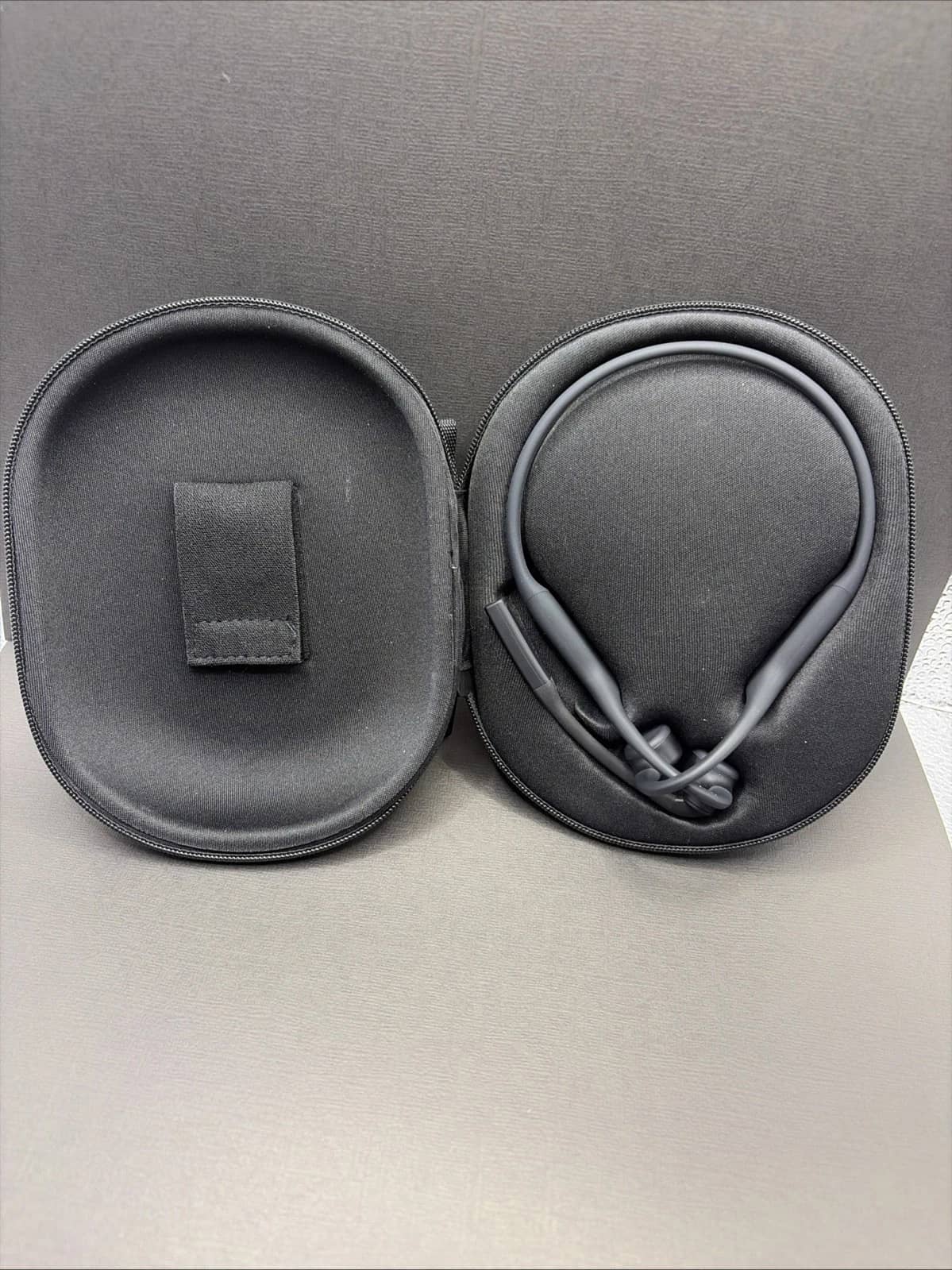 Shokz OpenComm 2 Headphones & Earbuds Black New