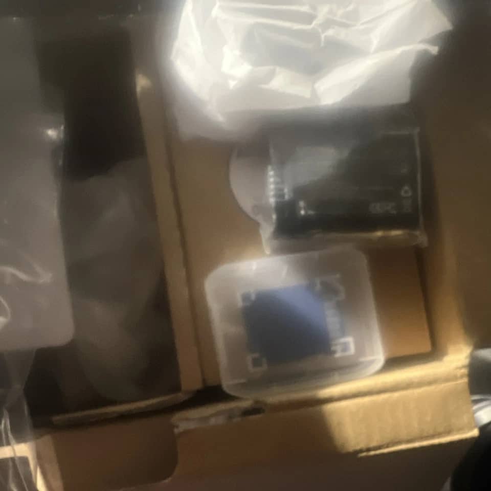 Minolta MNF10Z Digital Cameras Black New Body Only