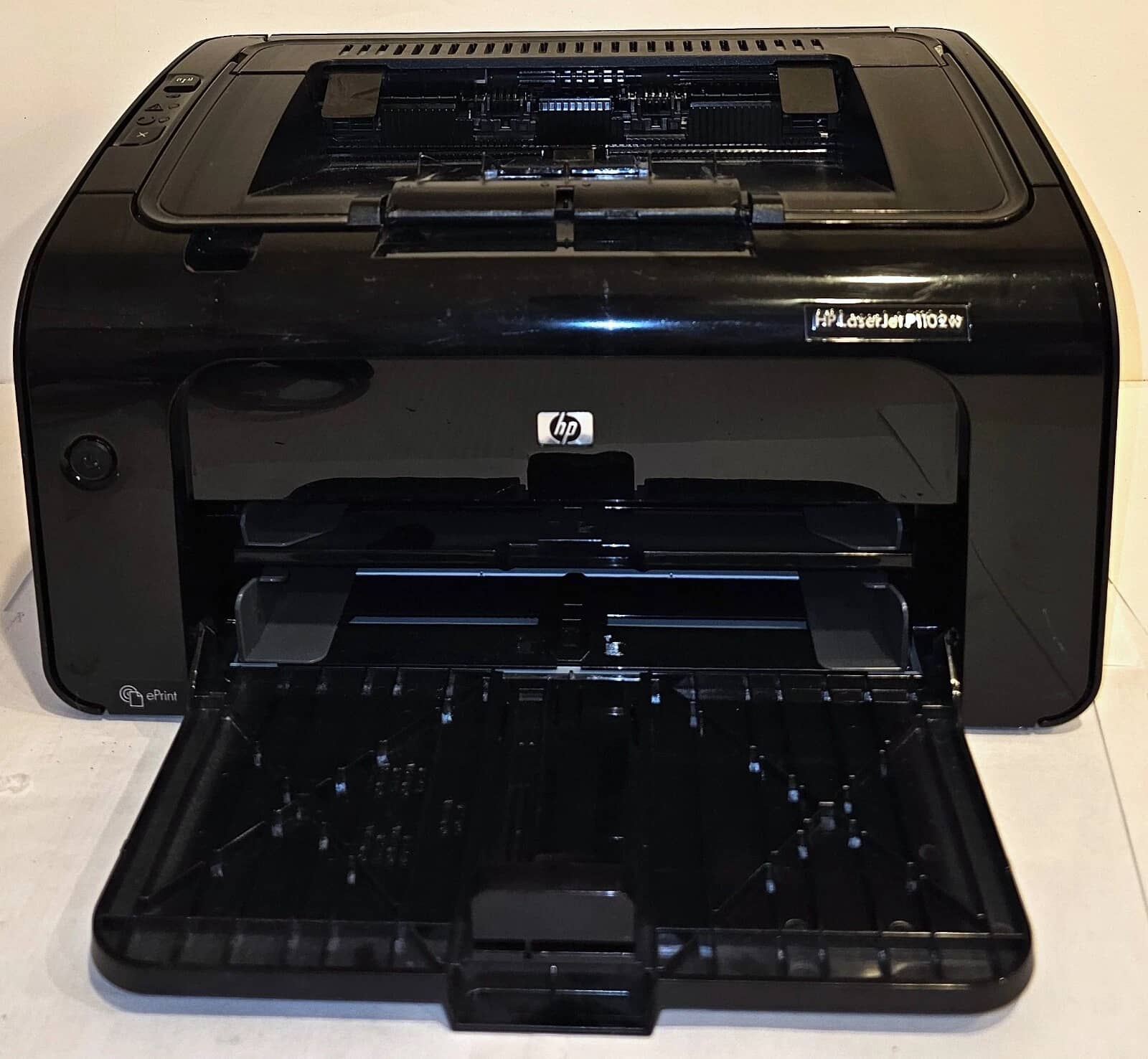 HP laserjet P1102w laser Printers Used - Good