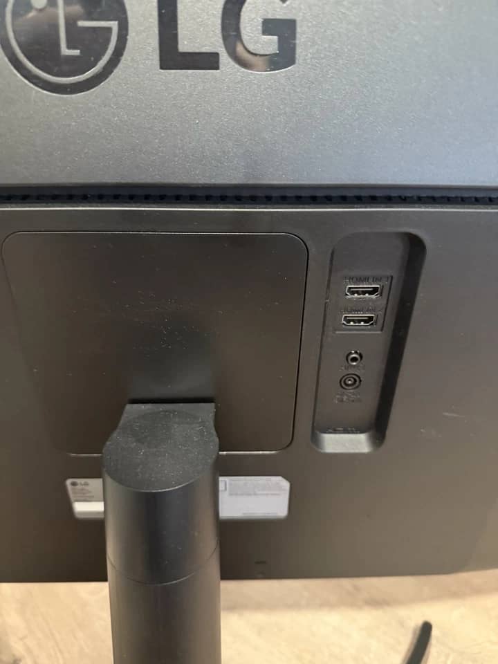 LG 34WL500 Monitors