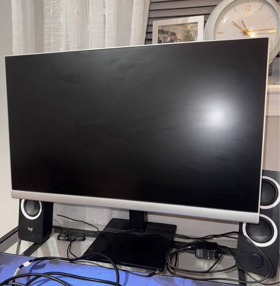 HP 27mq Monitors