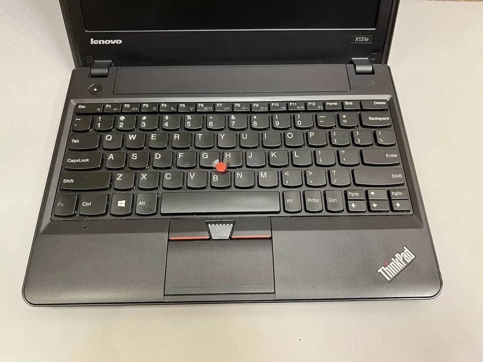 Lenovo ThinkPad X131e Computers