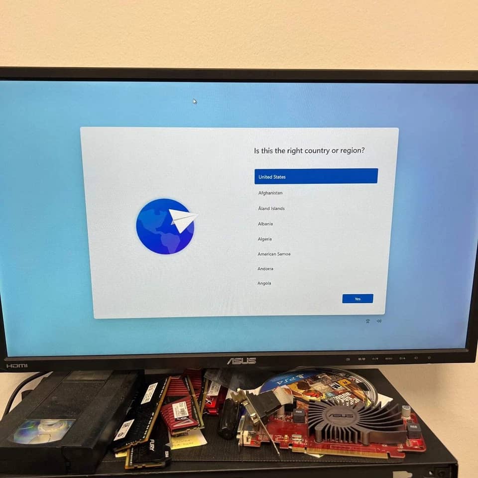 Dell Inspiron 3880 MT Computers 1TB 8GB New