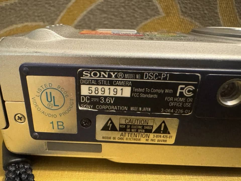 Sony DSC-P1 Cyber-shot Digital Cameras Silver New Body Only