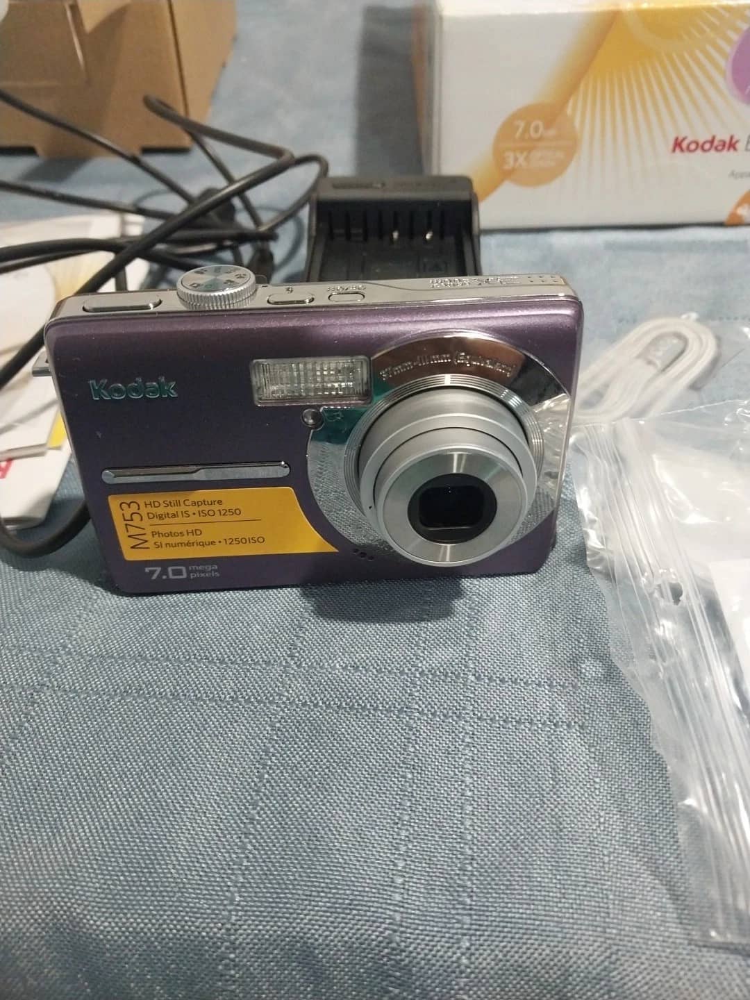Kodak EasyShare M753 Digital Cameras Black New Body Only