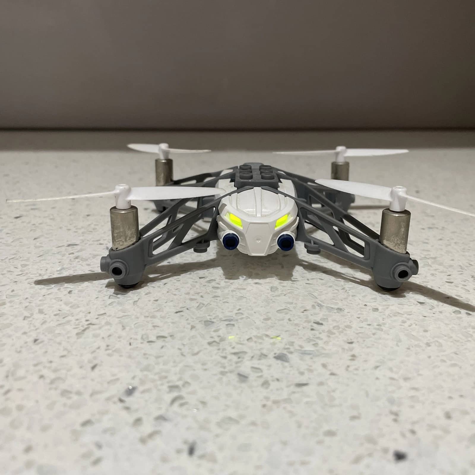 Parrot Airborne Quadcopters & Multirotors New