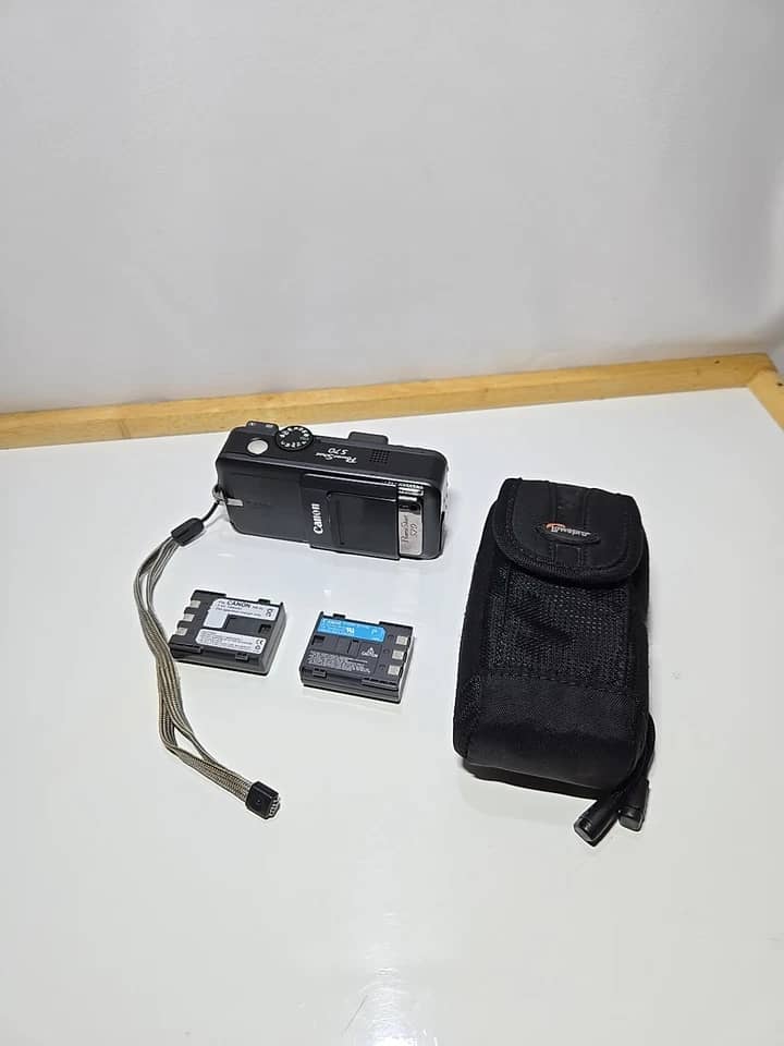 Canon PowerShot S70 Digital Cameras Black New Body Only