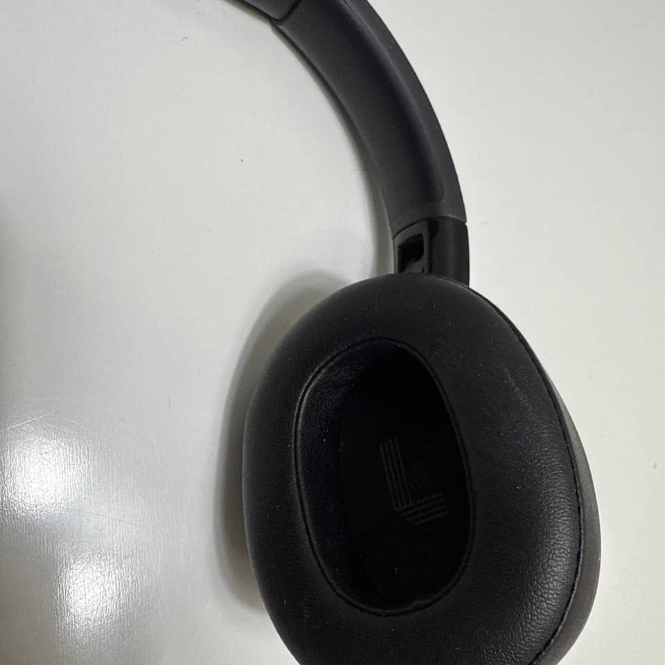 JBL JBLT670NCBLKAM Headphones & Earbuds 