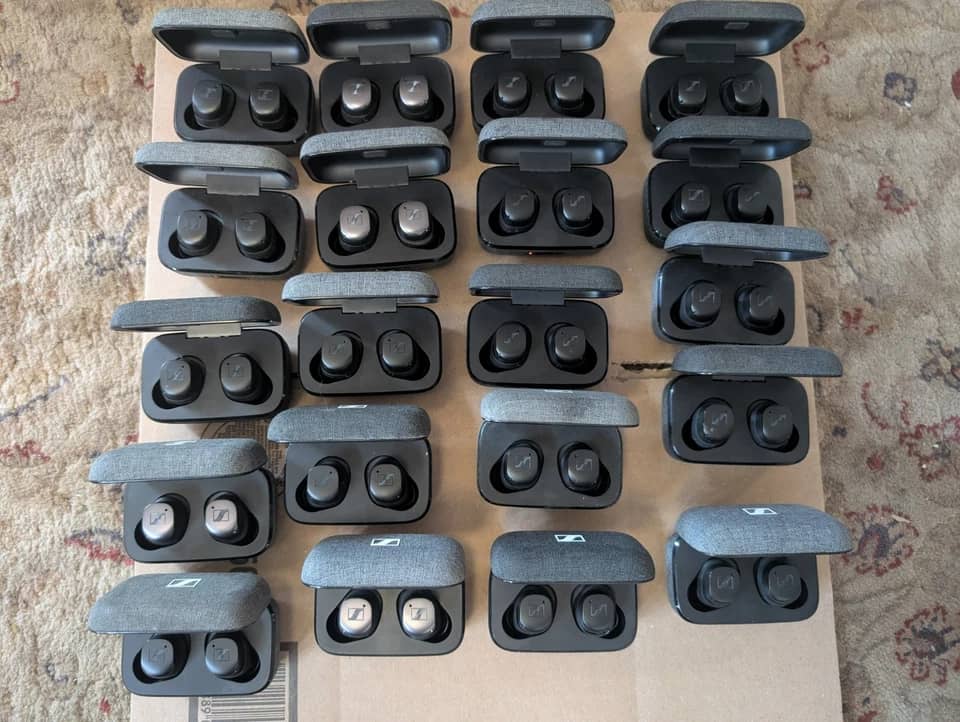 Sennheiser Momentum 4 Headphones & Earbuds 