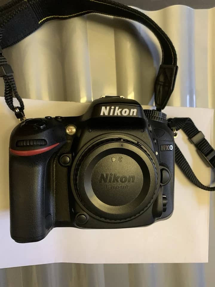 Nikon D7100 Digital Cameras