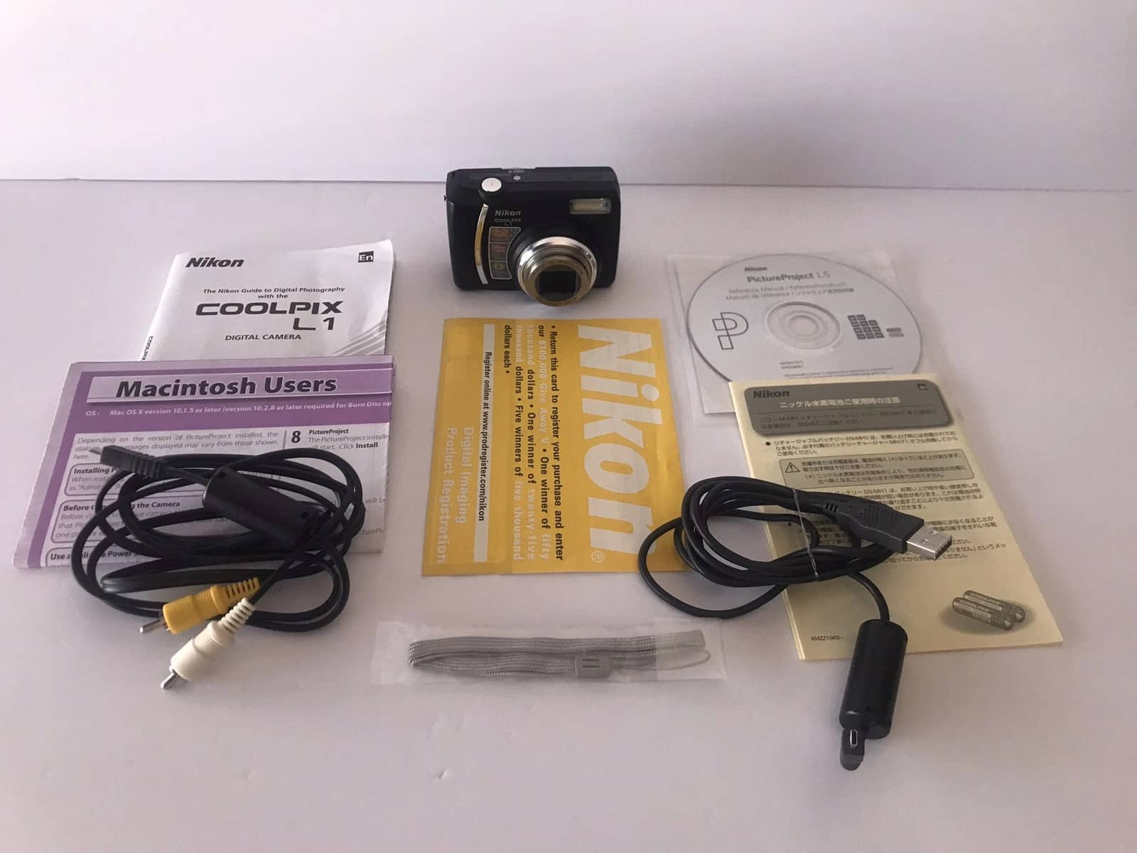 Nikon COOLPIX L1 Digital Cameras Black New Body Only