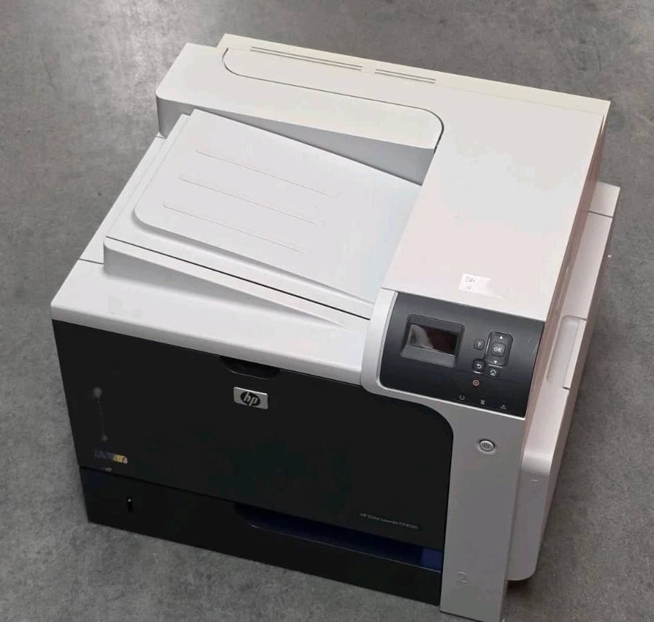 HP laserjet CP4025 Printers Used - Good