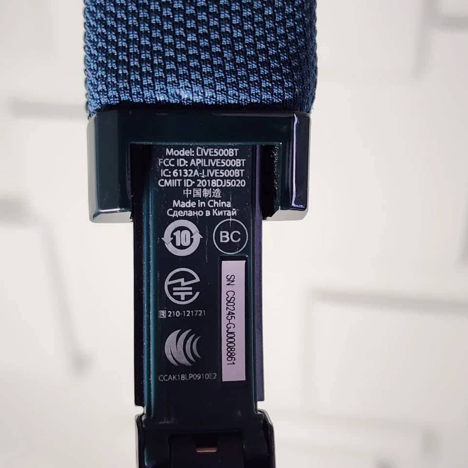 JBL Live 500BT Headphones & Earbuds 