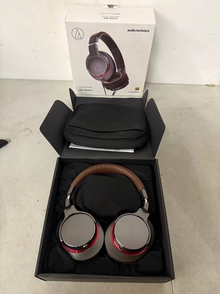 Audio-Technica ATH-MSR7BBK Headphones & Earbuds Black New