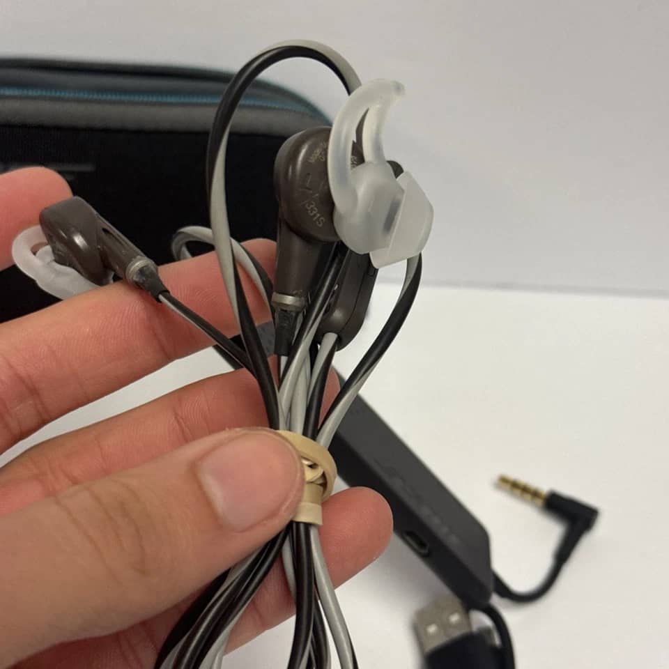 Bose QuietComfort 20 Headphones & Earbuds 